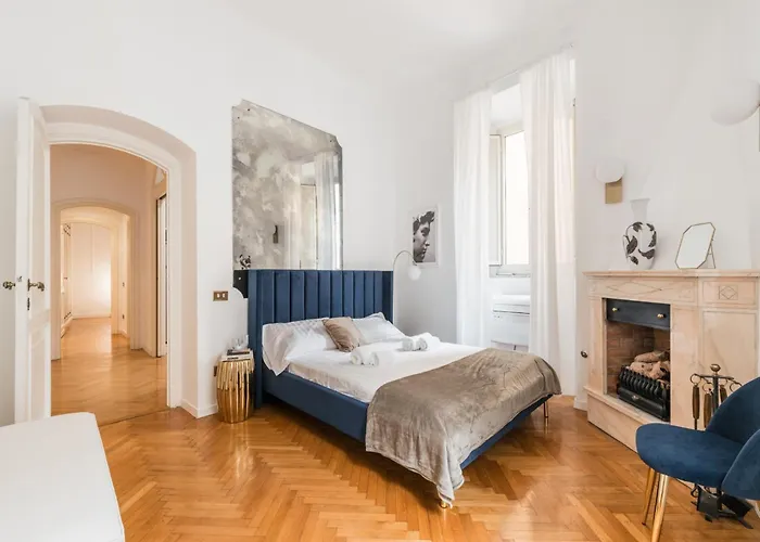 The Best Rent - Splendid Three-Bedroom Apartment Near The Trevi Fountain