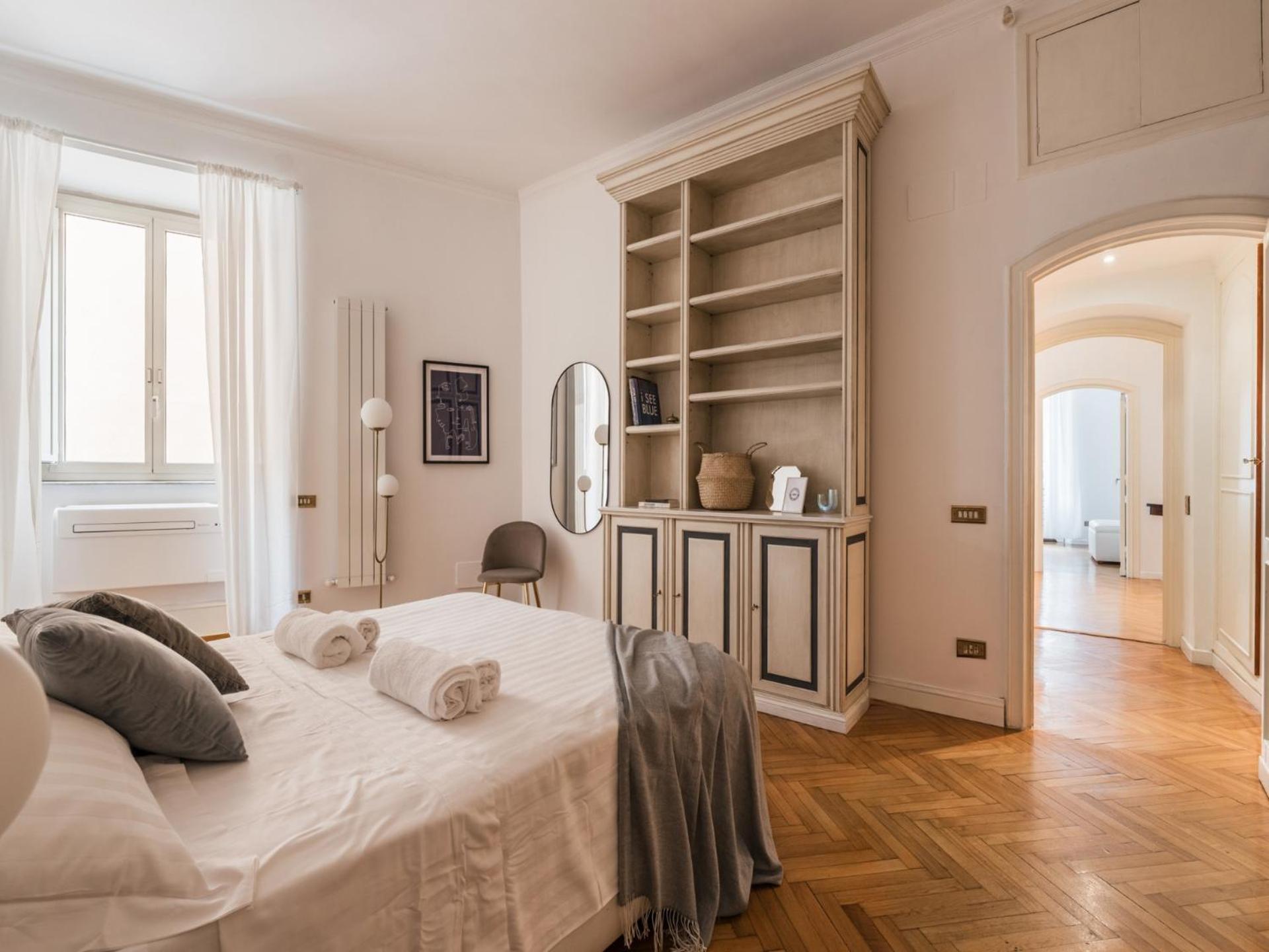 Apartment The Rent - Splendid Three-bedroom Near The Trevi Fountain *
