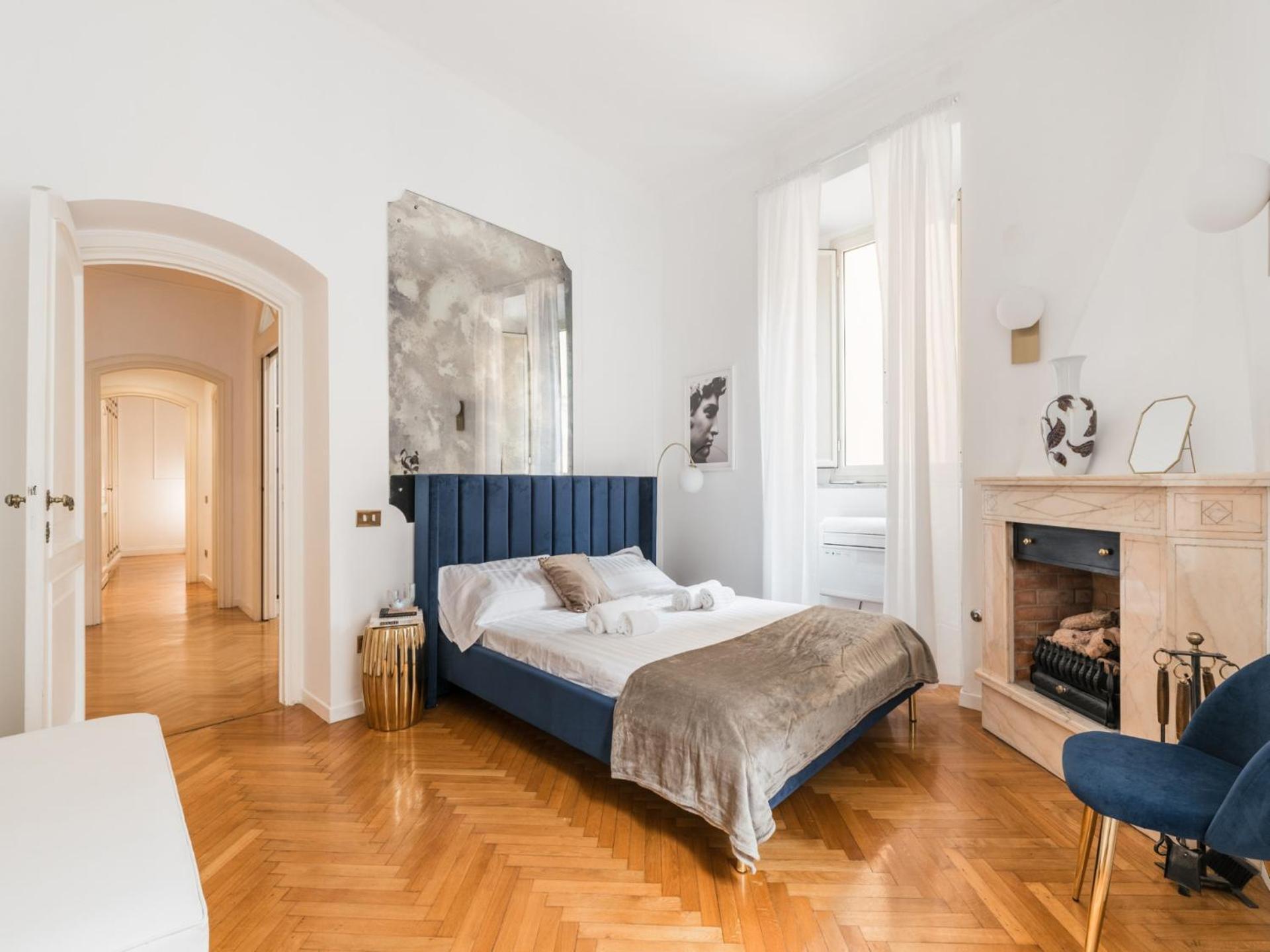 The Rent - Splendid Three-bedroom Near The Trevi Fountain * Rom